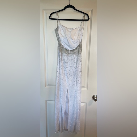 Vintage 90s/Y2K Cache Beaded Maxi Evening Dress White/Silver - Picture 3 of 11